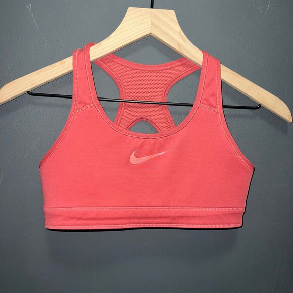 Nike Bundle Women’s Small Bike Shorts and Reversible Sports Bra - Picture 5 of 8
